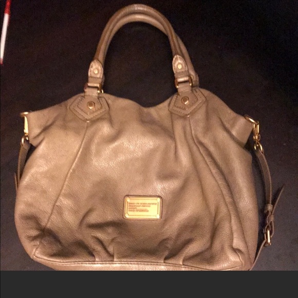 Marc Jacobs Handbags - Marc Jacobs Purse